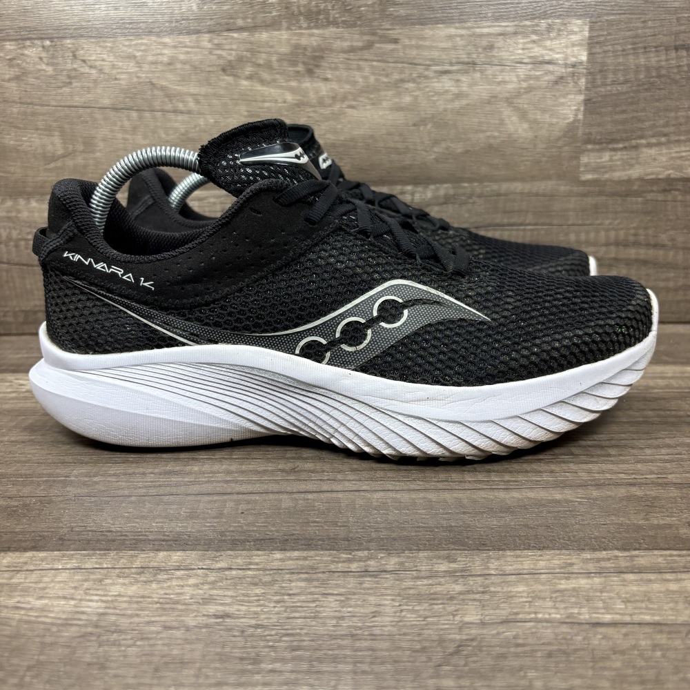Saucony Kinvara 14 Black Womens US Size 10 Wide EUR 44 S20824-05 Running Shoes